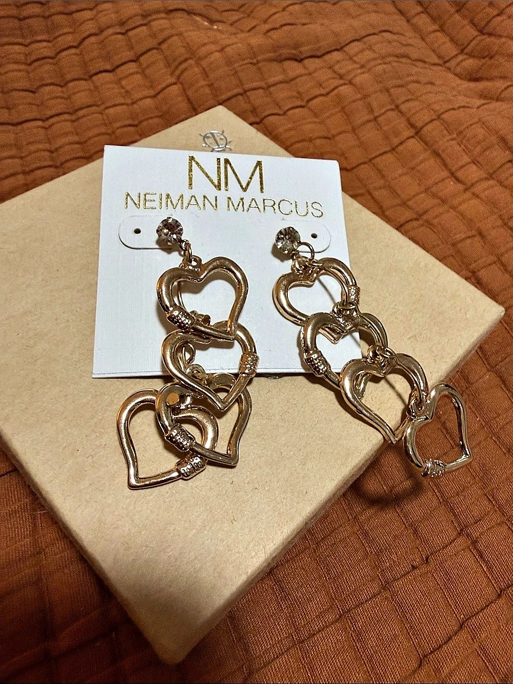 Neiman Marcus Heart-Link Drop Earrings in Gold plate NWT